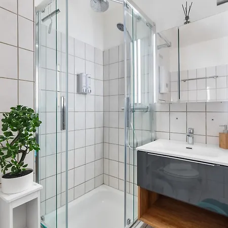 Apartment Federnest Living Messe Monteure Budget Einfache Komfortable 2 Personen Vollausstattung Wlan Tv 55 Zoll Netflix Hochwertige Kueche Und Bad *