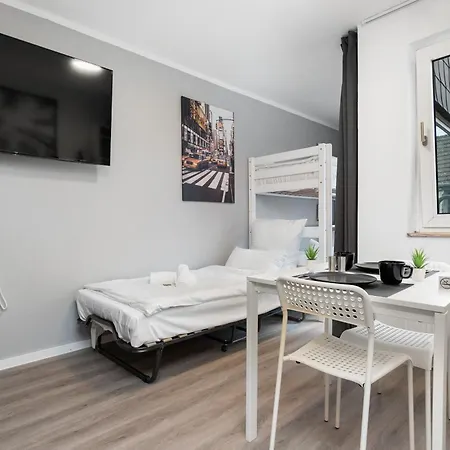 Apartment Federnest Living Messe Monteure Budget Einfache Komfortable 2 Personen Vollausstattung Wlan Tv 55 Zoll Netflix Hochwertige Kueche Und Bad