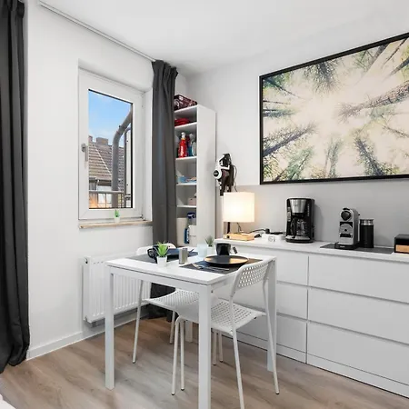 Apartment Federnest Living Messe Monteure Budget Einfache Komfortable 2 Personen Vollausstattung Wlan Tv 55 Zoll Netflix Hochwertige Kueche Und Bad *