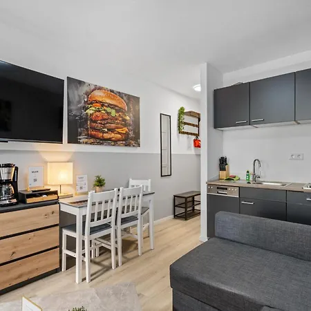 Federnest Living Messe Monteure Budget Einfache Komfortable 2 Personen Vollausstattung Wlan Tv 55 Zoll Netflix Hochwertige Kueche Und Bad Apartment