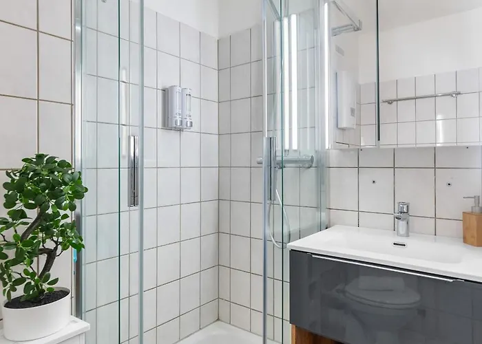 Apartment Messe, Monteure, Budget - Einfache Komfortable 2 Personen *