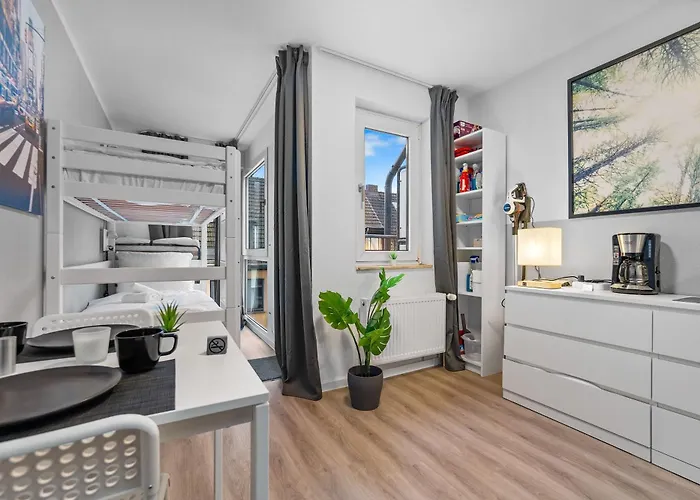 Apartment Messe, Monteure, Budget - Einfache Komfortable 2 Personen *