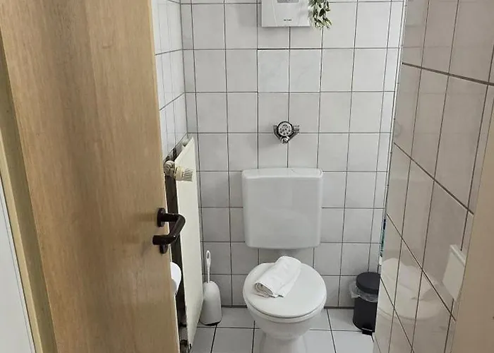 Messe, Monteure, Budget - Einfache Komfortable 2 Personen ドゥイスブルグ